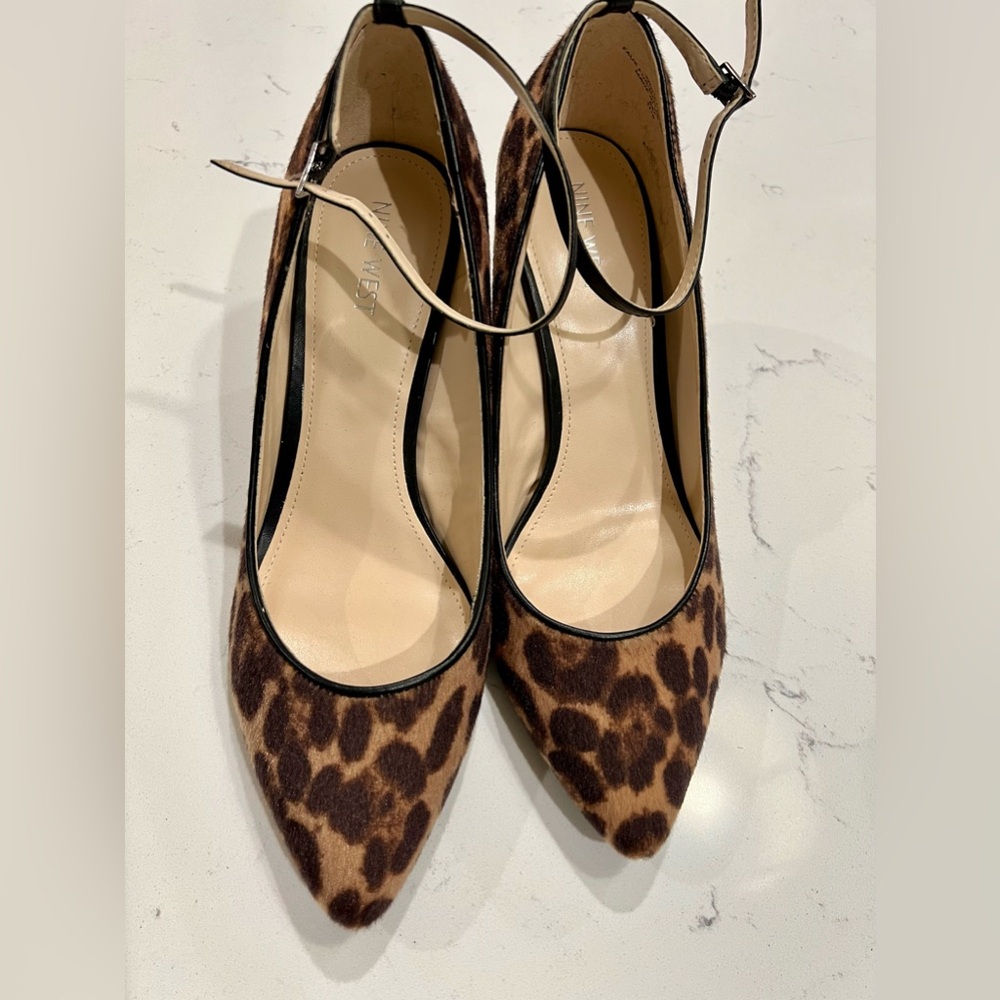 Nine West CEAPXP2 Leopard Wedges Sz 10